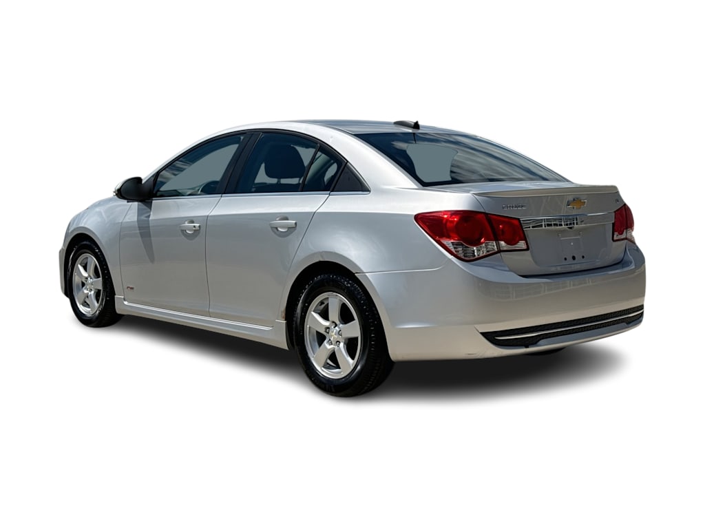 Thumbnail: 2015 Chevrolet Cruze - 4