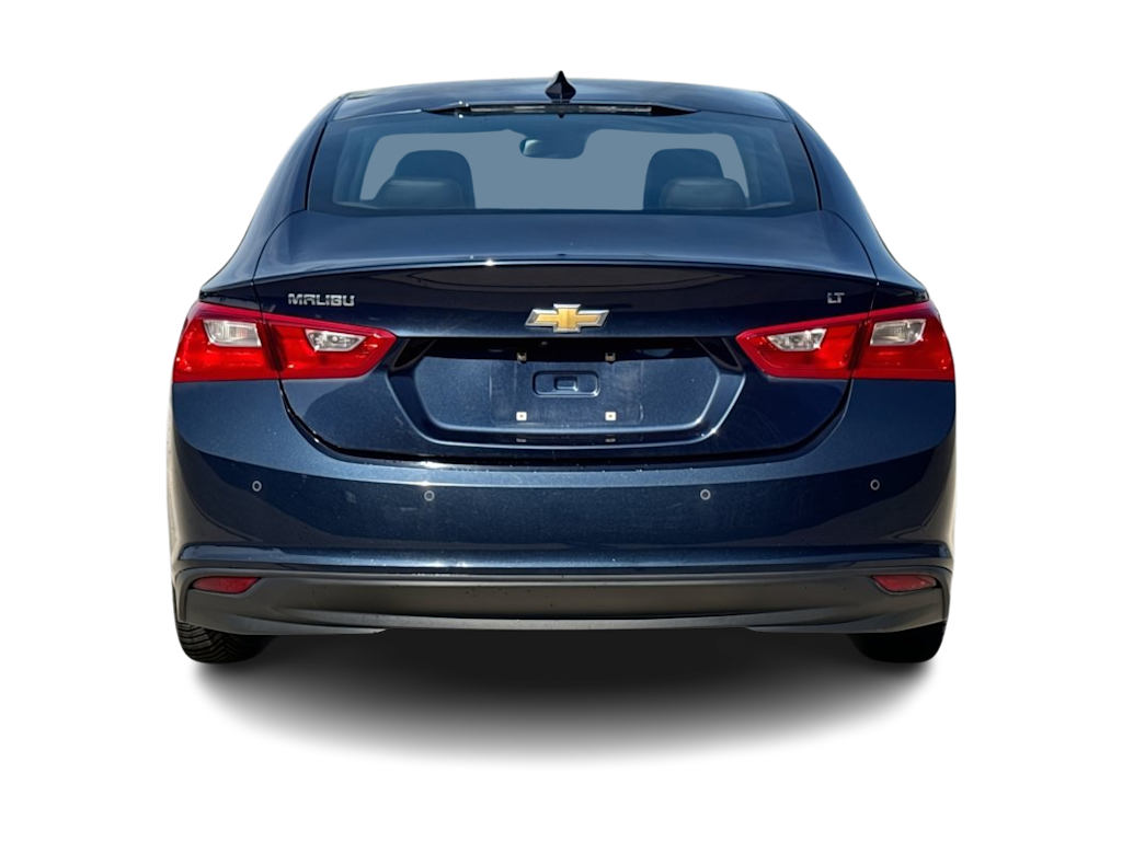 Thumbnail: 2017 Chevrolet Malibu - 5