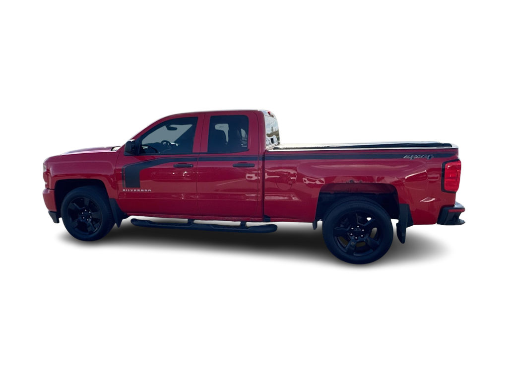 Thumbnail: 2017 Chevrolet Silverado 1500 - 3