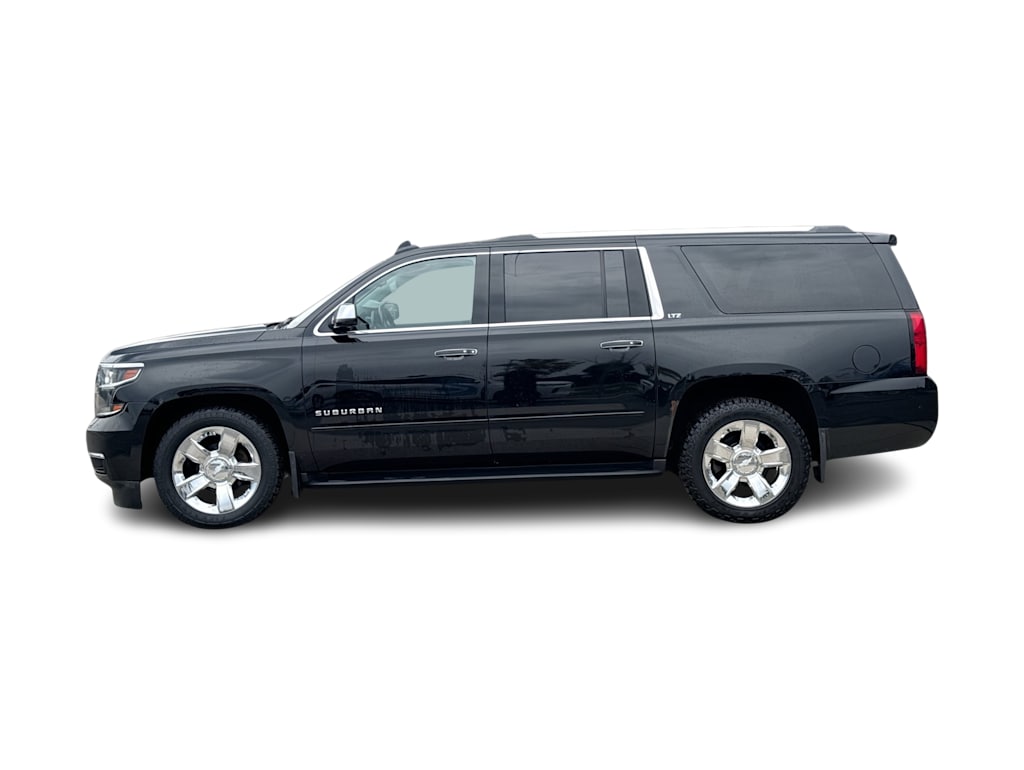 Thumbnail: 2016 Chevrolet Suburban - 3