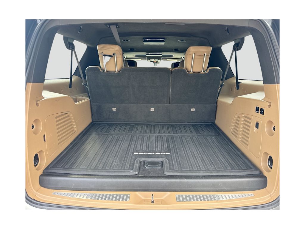 Thumbnail: 2018 Cadillac Escalade - 16