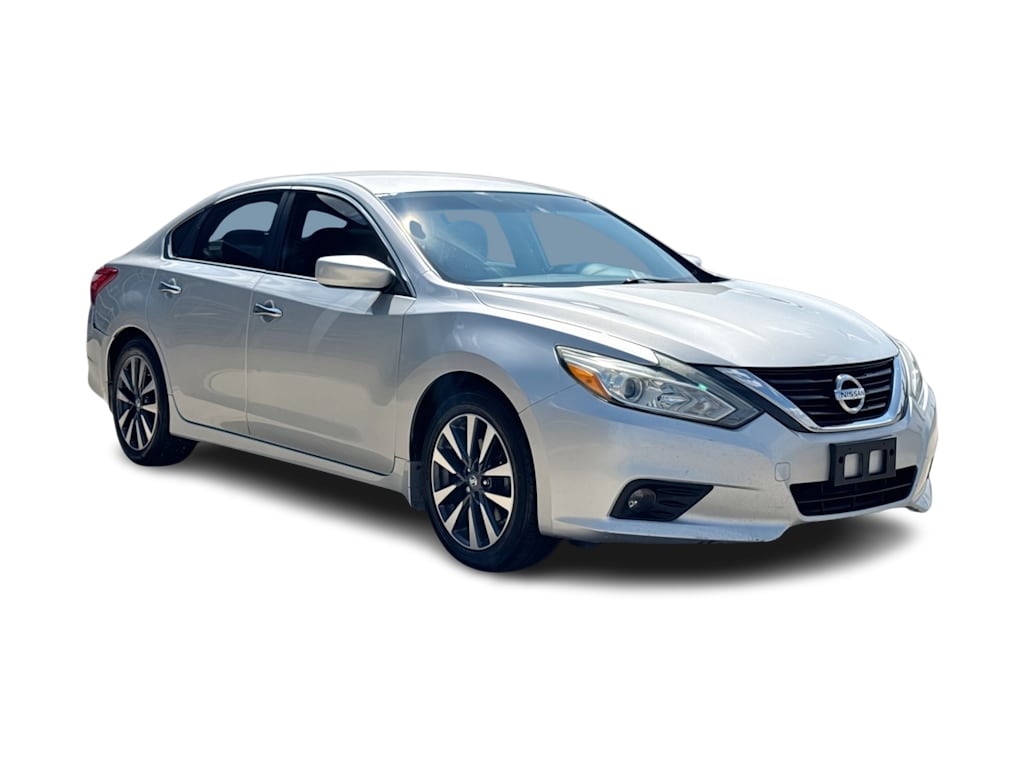 Thumbnail: 2016 Nissan Altima - 20