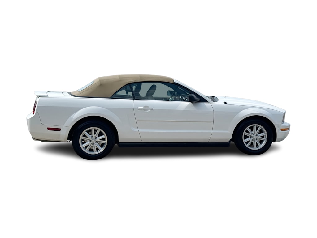 Thumbnail: 2008 Ford Mustang - 19