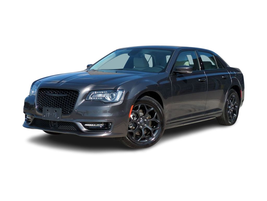 Used 2023 Chrysler 300 Touring L with VIN 2C3CCASG2PH569978 for sale in Medford, OR