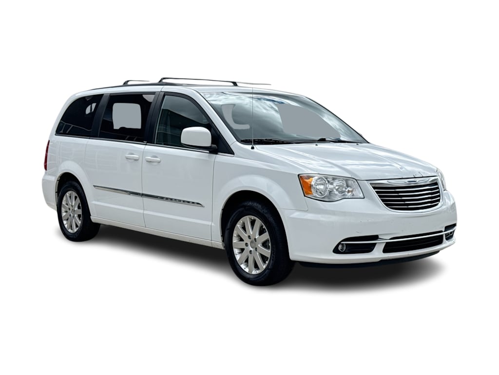 Thumbnail: 2014 Chrysler Town & Country - 21