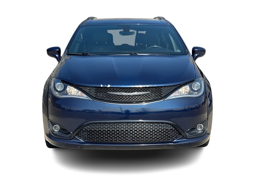 Thumbnail: 2018 Chrysler Pacifica - 6