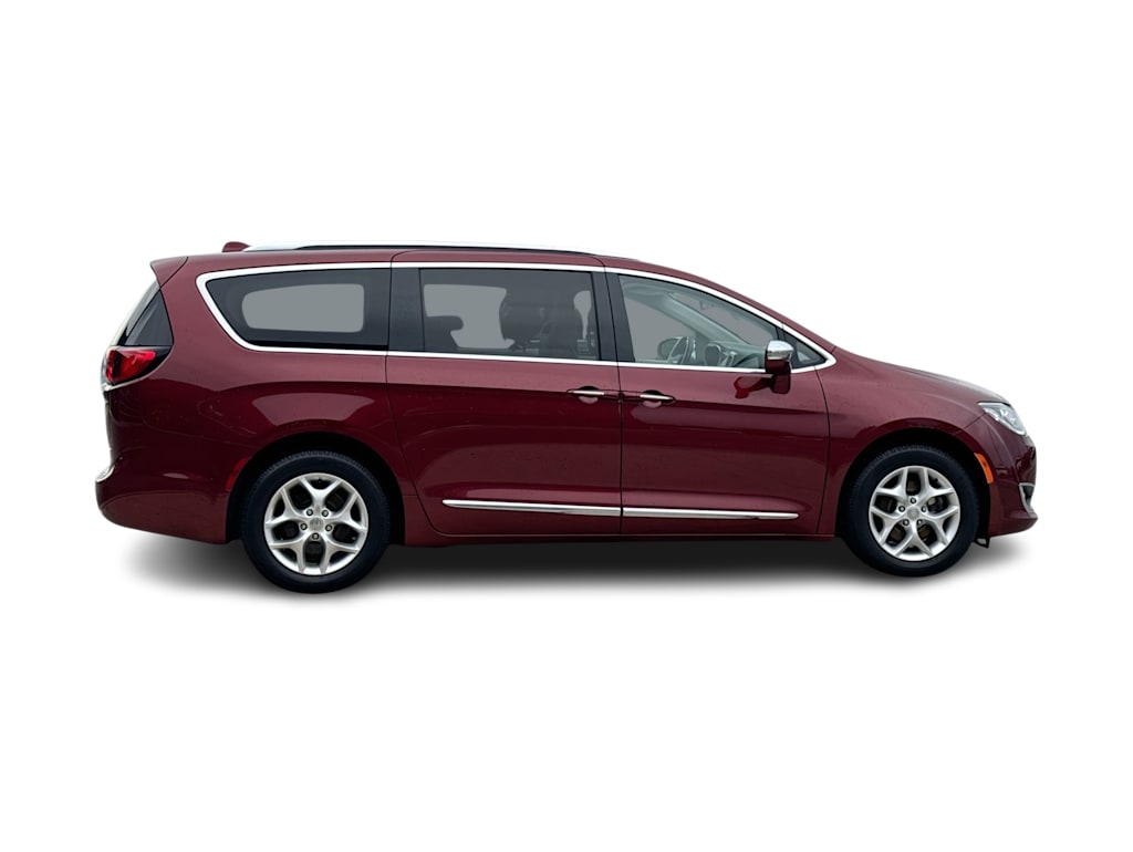 Thumbnail: 2020 Chrysler Pacifica - 20