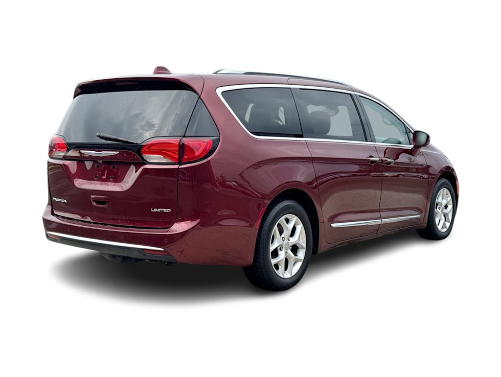 Thumbnail: 2020 Chrysler Pacifica - 19