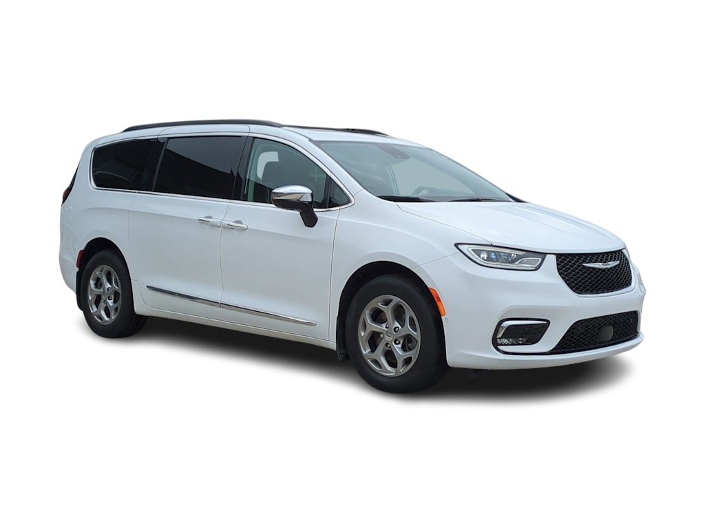 Thumbnail: 2023 Chrysler Pacifica - 21