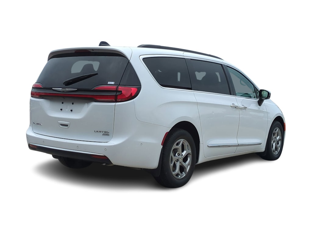 Thumbnail: 2023 Chrysler Pacifica - 19