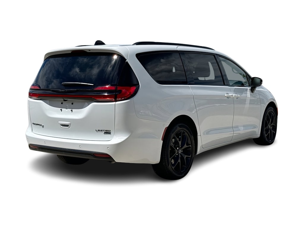Thumbnail: 2026 Chrysler Pacifica - 20