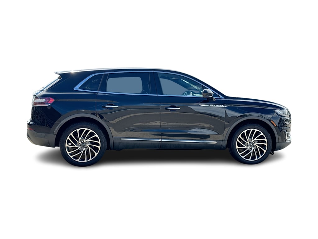 Thumbnail: 2019 Lincoln Nautilus - 19