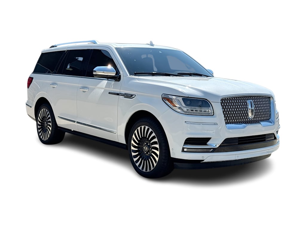 Thumbnail: 2021 Lincoln Navigator - 22
