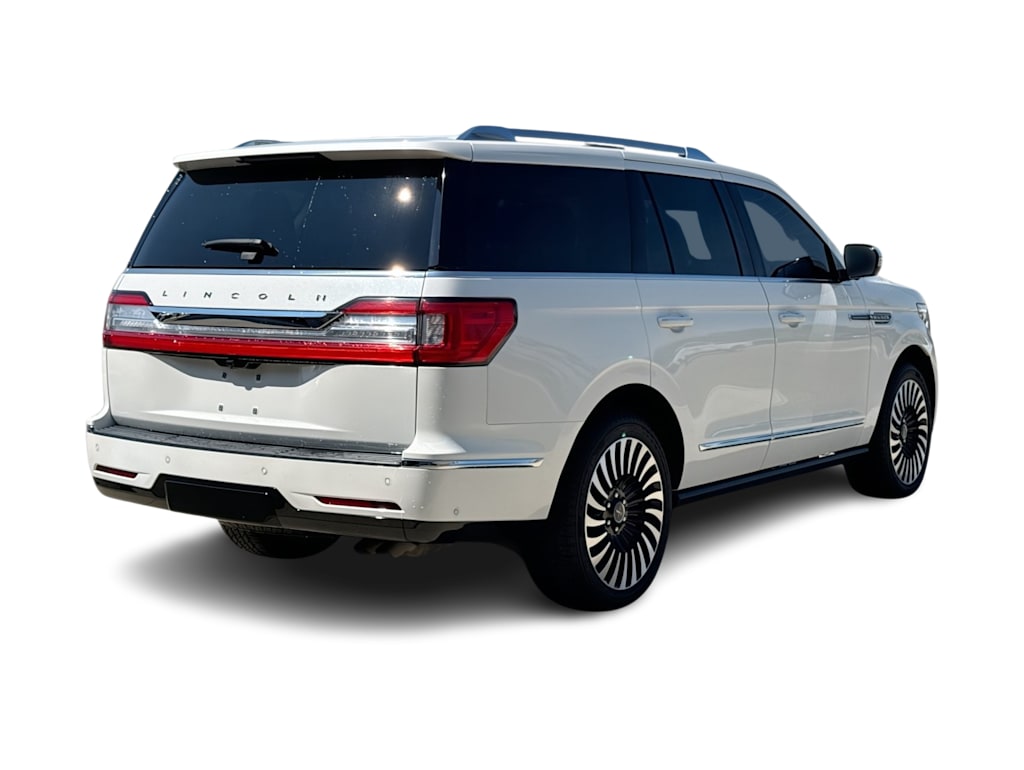 Thumbnail: 2021 Lincoln Navigator - 20