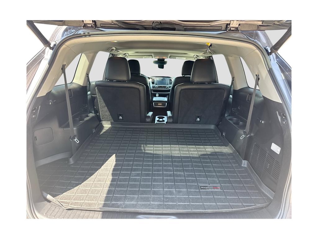 Thumbnail: 2019 Toyota Highlander - 17