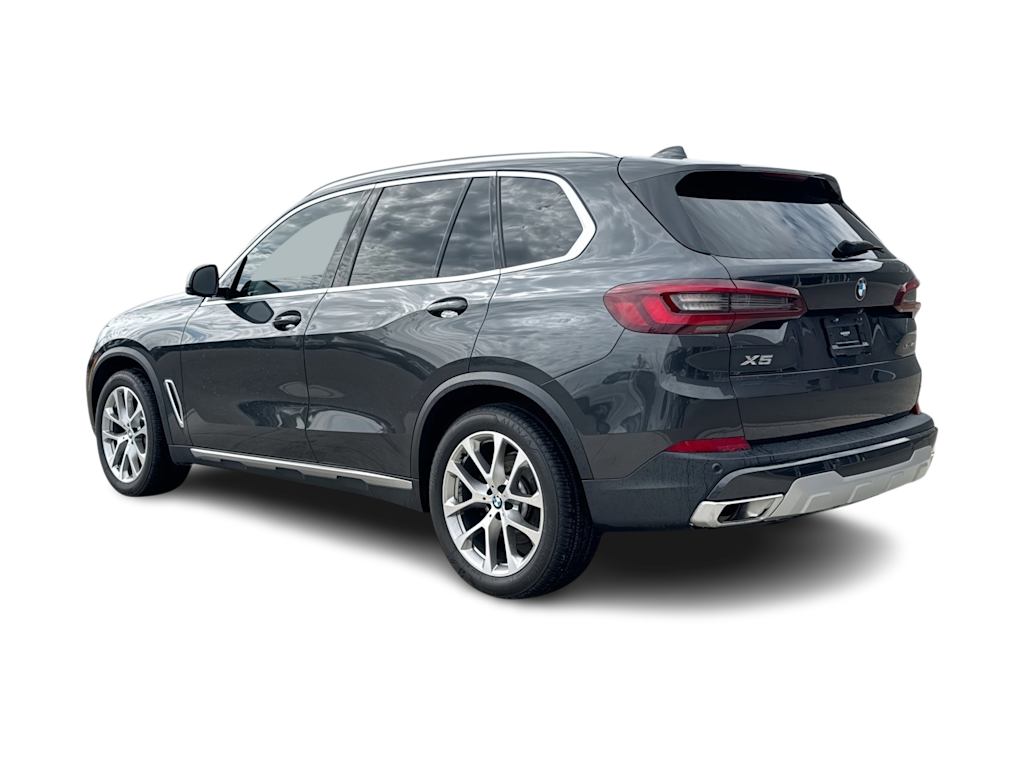 Thumbnail: 2021 BMW X5 - 4