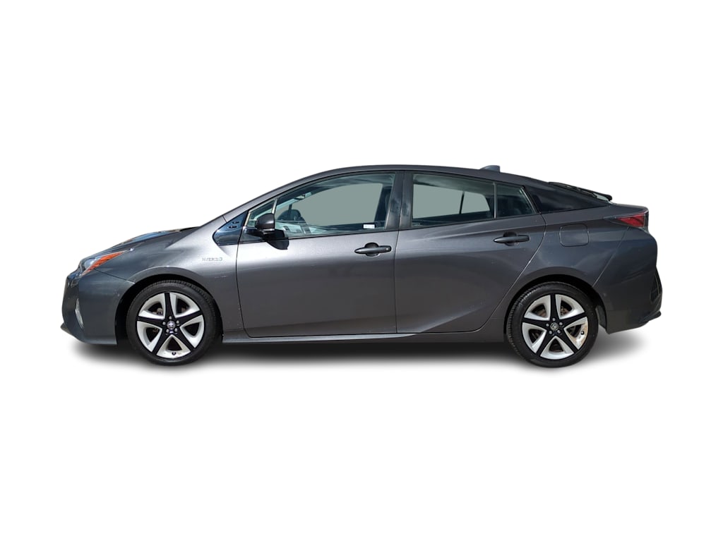 Thumbnail: 2017 Toyota Prius - 3