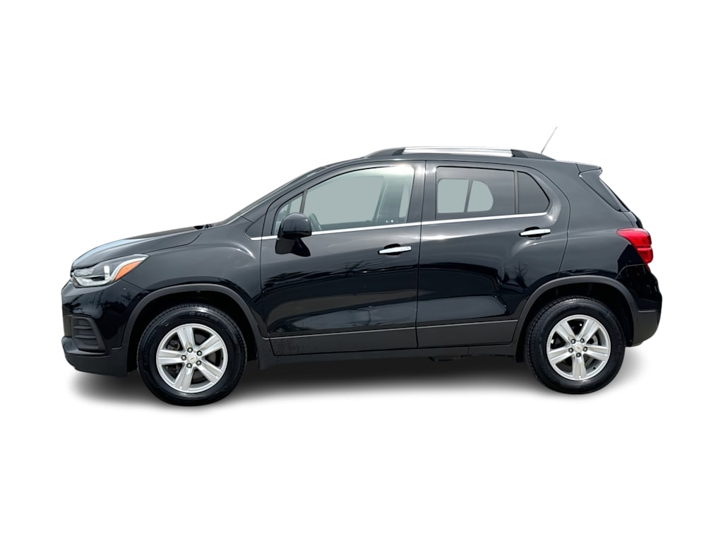 Thumbnail: 2020 Chevrolet Trax - 3