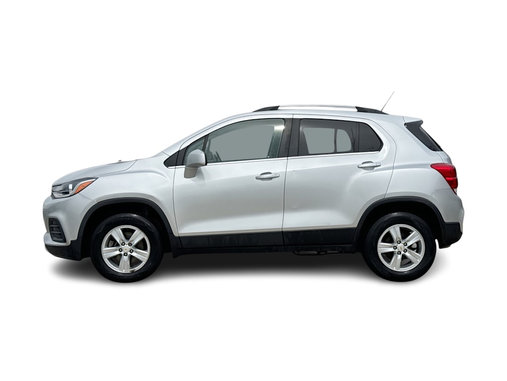 Thumbnail: 2019 Chevrolet Trax - 3
