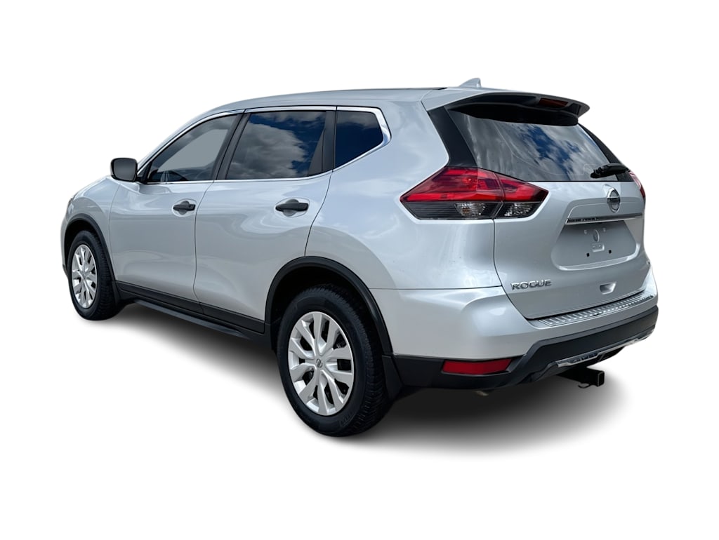 Thumbnail: 2017 Nissan Rogue - 4