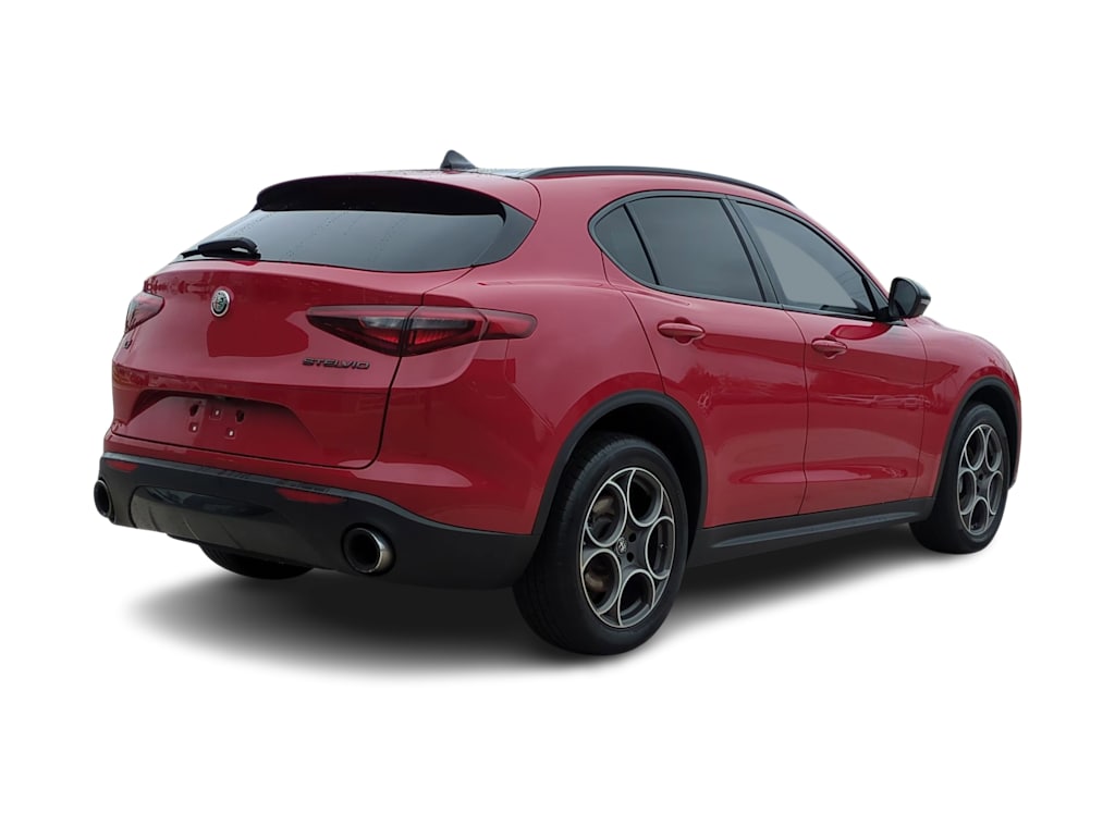 Thumbnail: 2021 Alfa Romeo Stelvio - 20