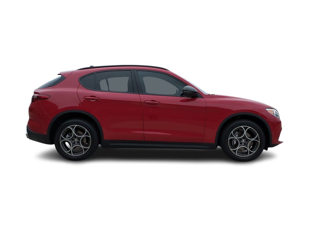 Thumbnail: 2021 Alfa Romeo Stelvio - 21