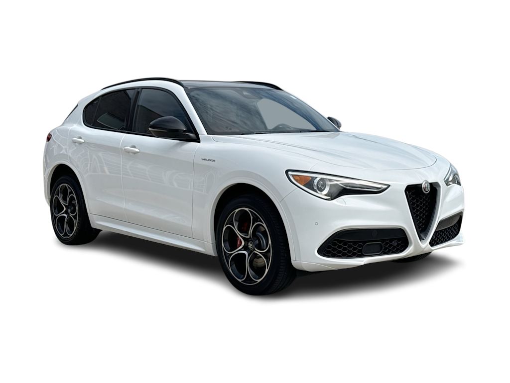 Thumbnail: 2023 Alfa Romeo Stelvio - 22