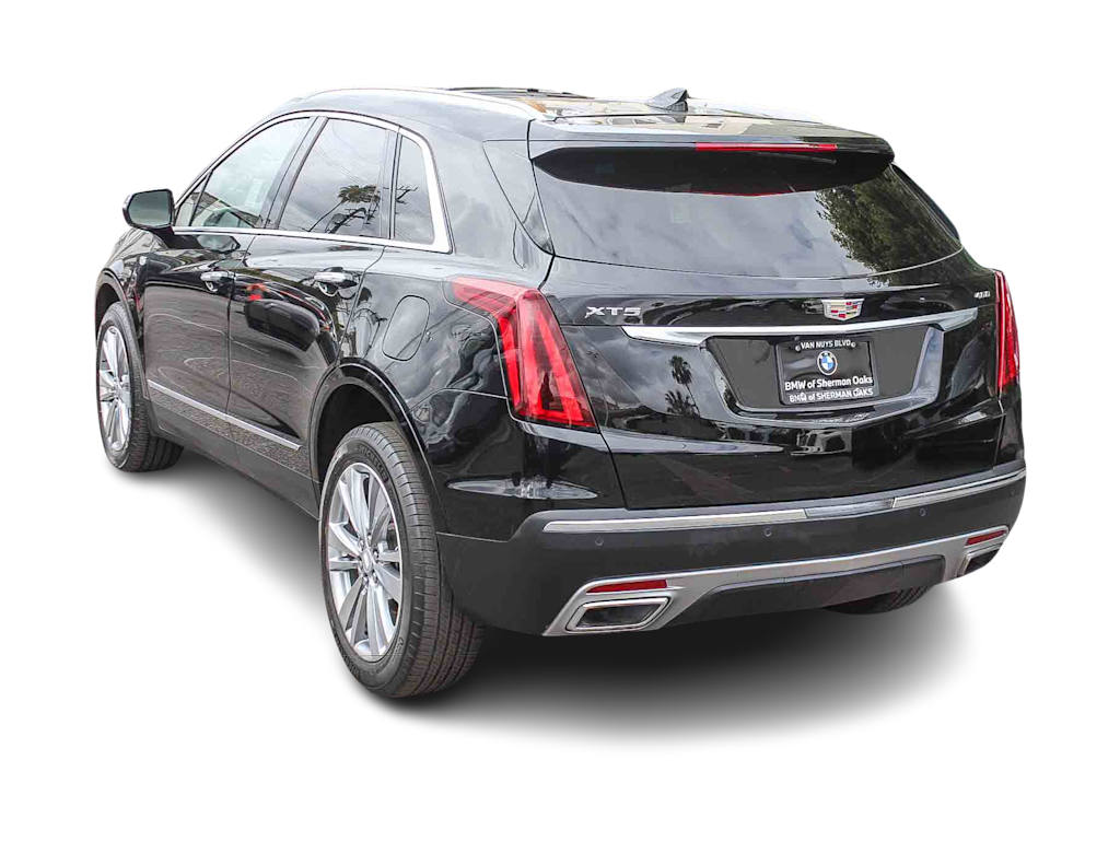 Thumbnail: 2024 Cadillac XT5 - 3