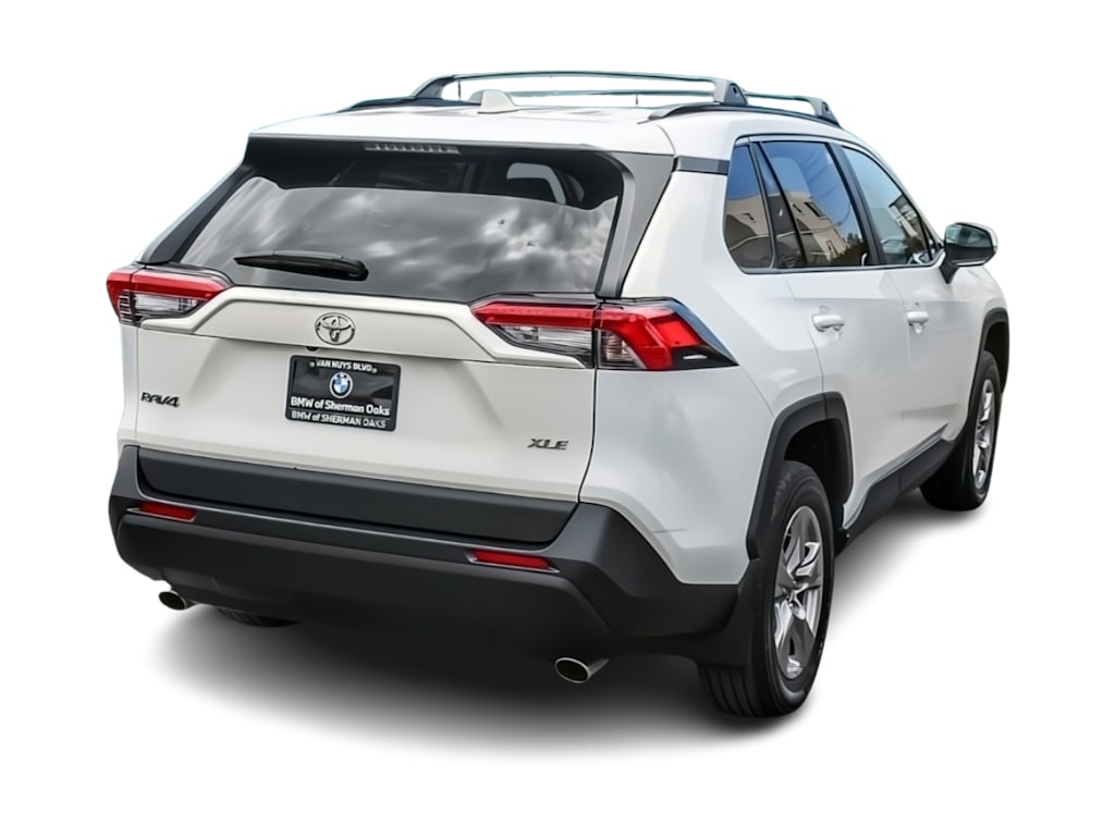 Thumbnail: 2023 Toyota RAV4 - 20