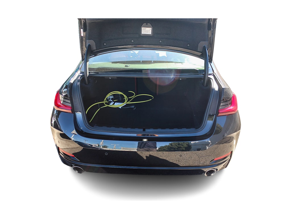 Thumbnail: 2023 BMW 3 Series - 16