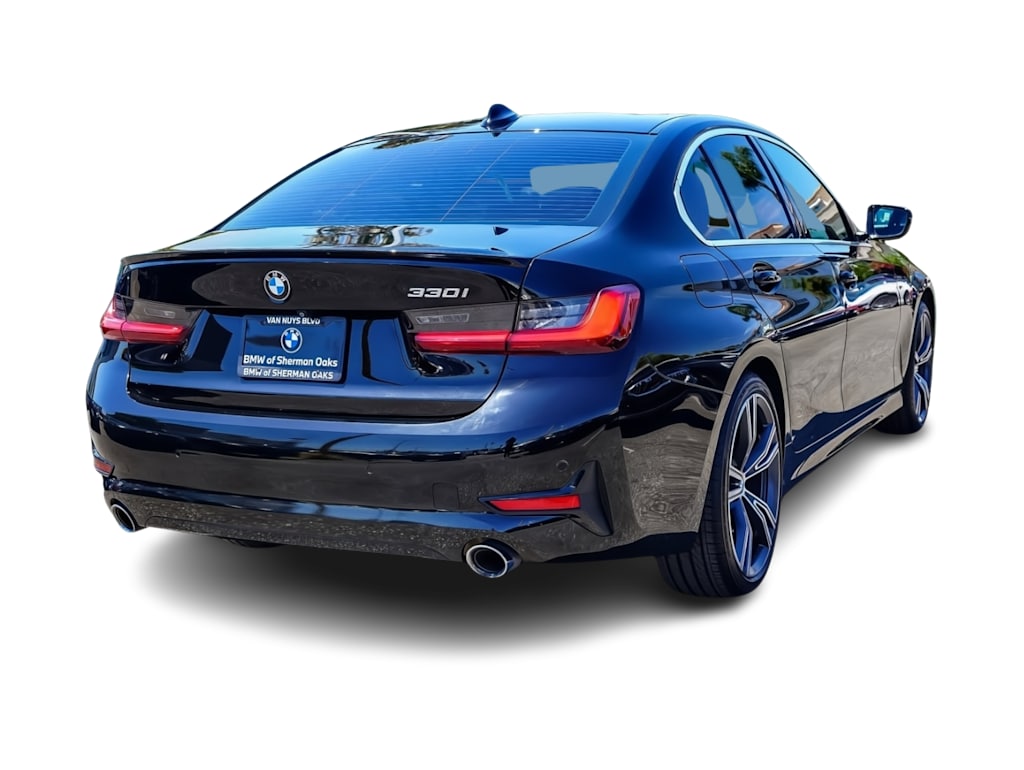 Thumbnail: 2022 BMW 3 Series - 18