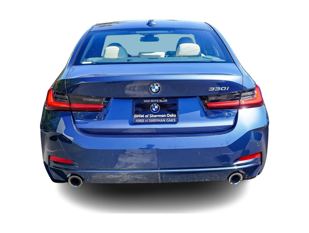 Thumbnail: 2026 BMW 3 Series - 4