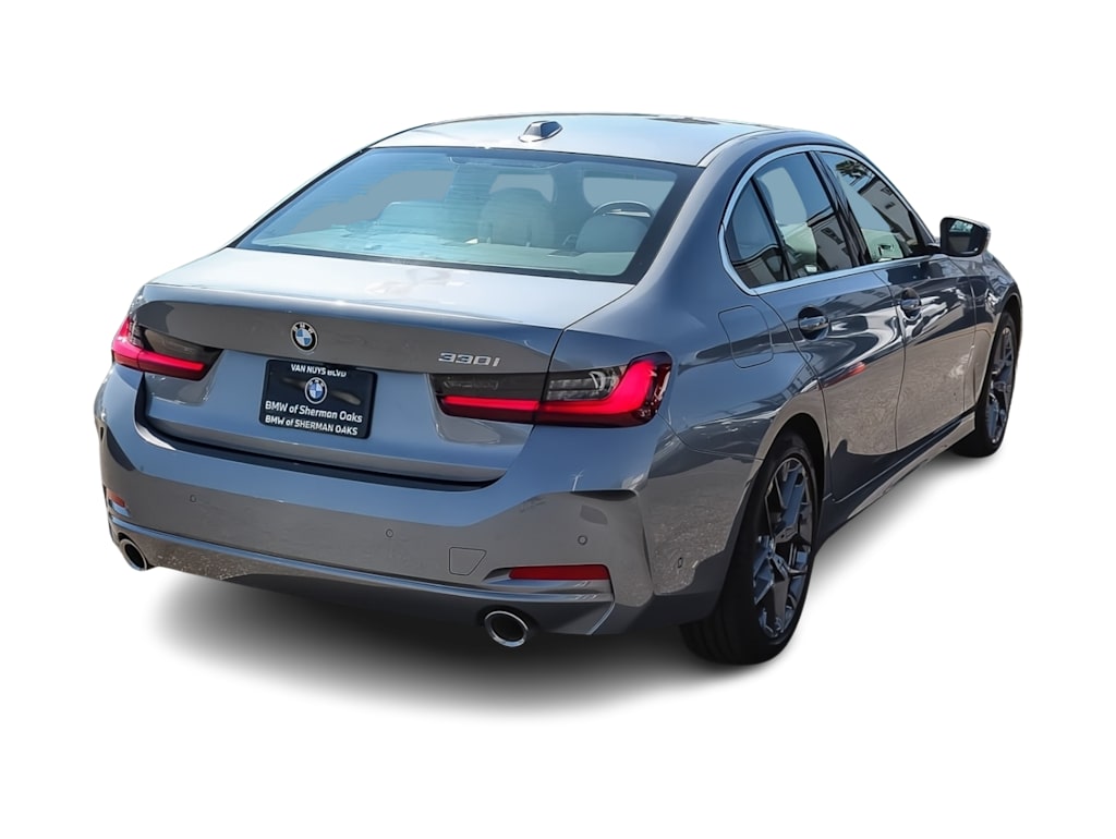 Thumbnail: 2026 BMW 3 Series - 20