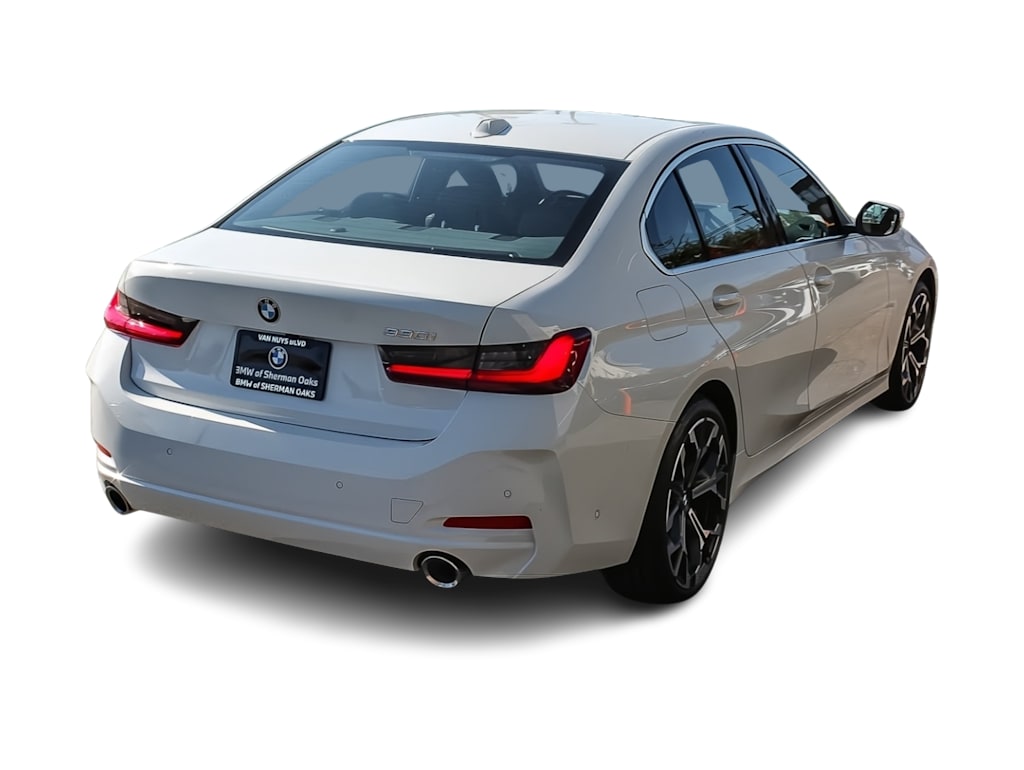 Thumbnail: 2026 BMW 3 Series - 19