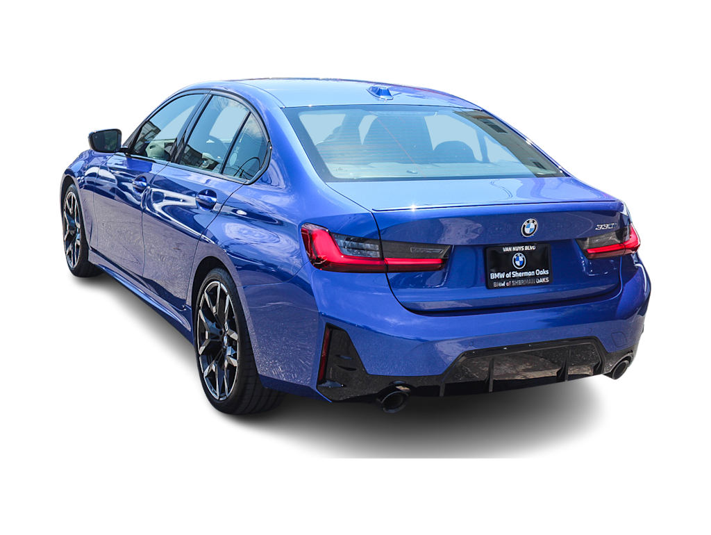 Thumbnail: 2026 BMW 3 Series - 3