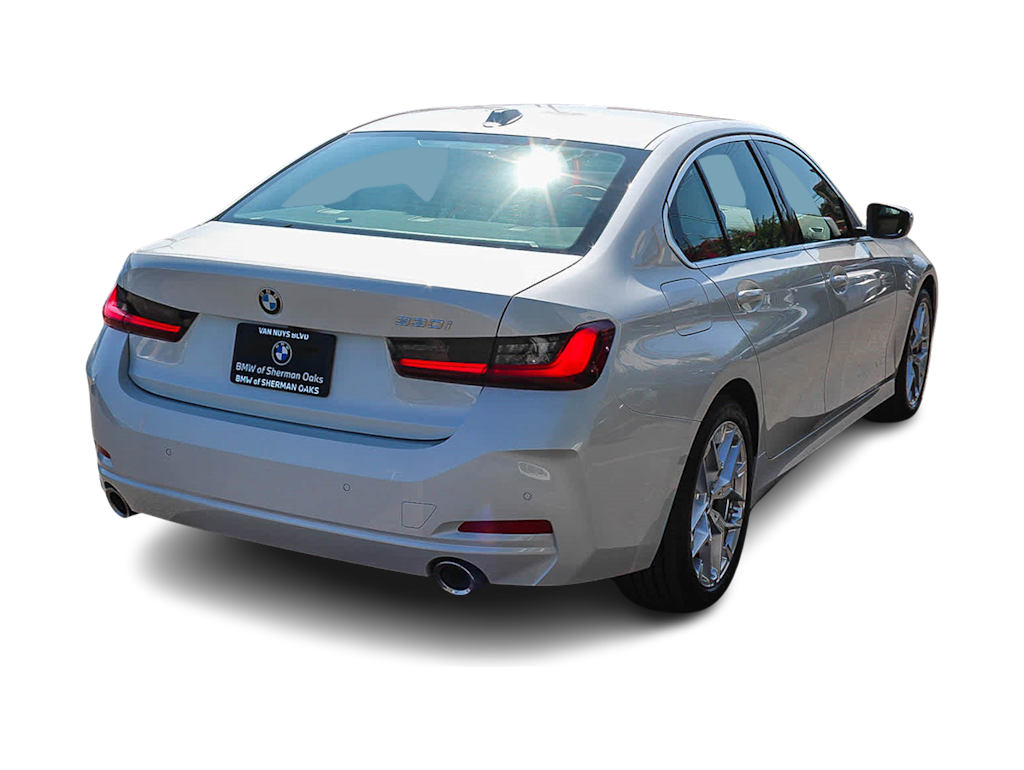 Thumbnail: 2025 BMW 3 Series - 17