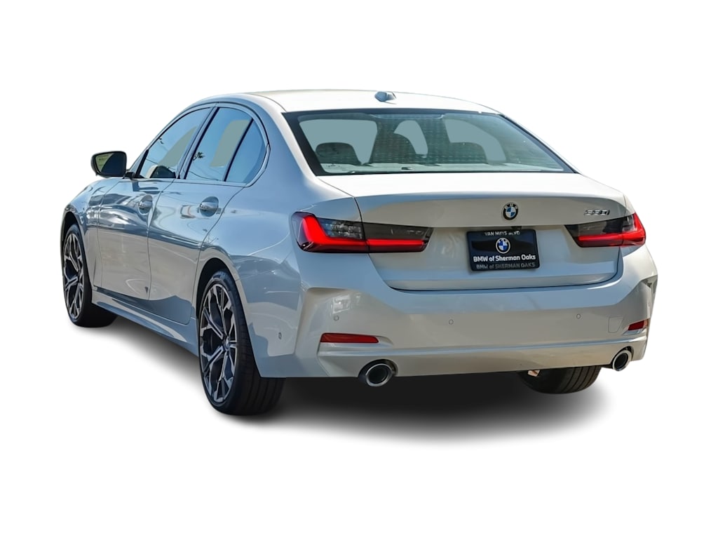 Thumbnail: 2026 BMW 3 Series - 3