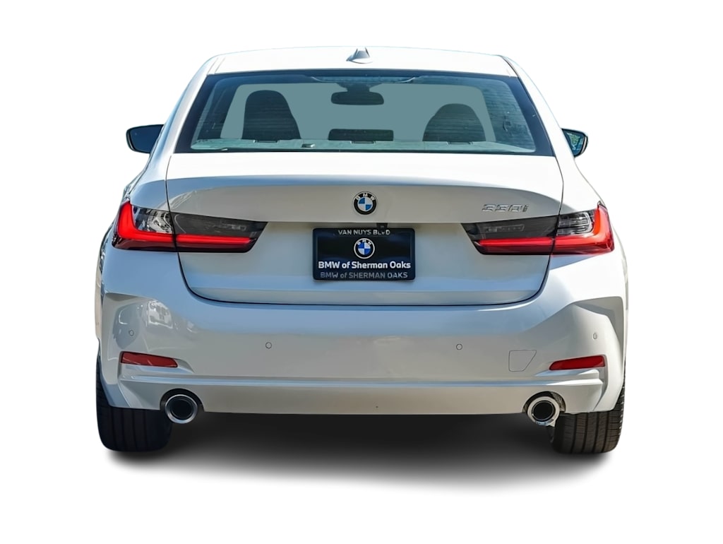 Thumbnail: 2026 BMW 3 Series - 4