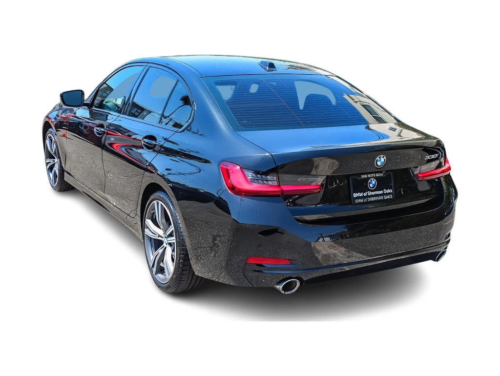 Thumbnail: 2023 BMW 3 Series - 3