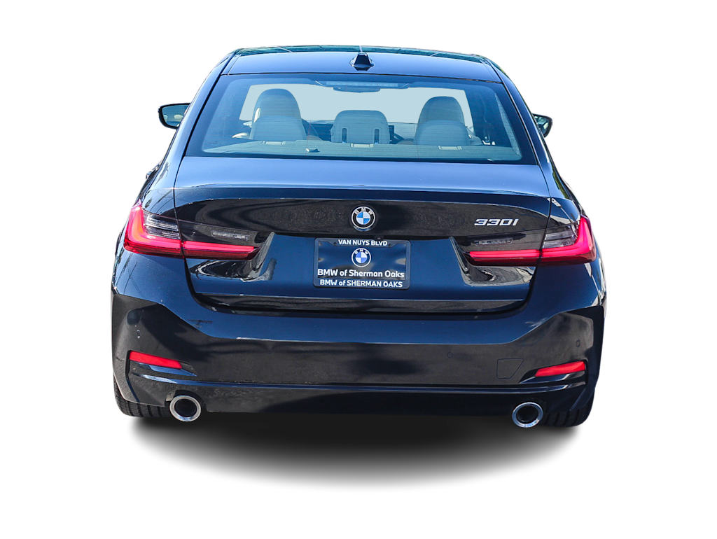 Thumbnail: 2024 BMW 3 Series - 4