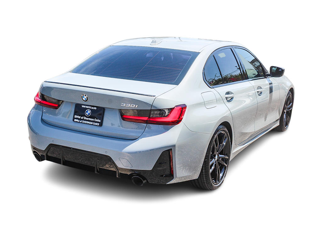 Thumbnail: 2024 BMW 3 Series - 21