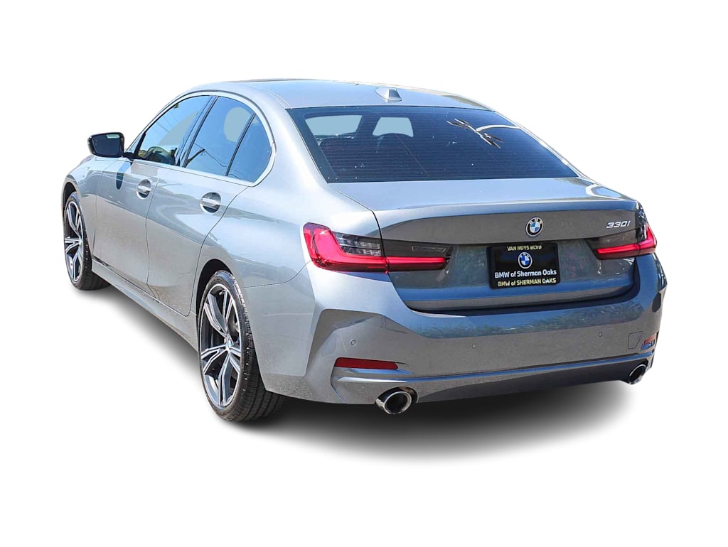 Thumbnail: 2024 BMW 3 Series - 3
