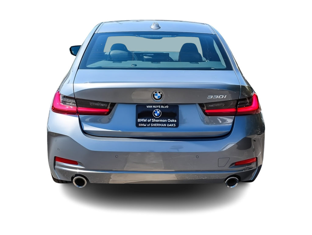 Thumbnail: 2023 BMW 3 Series - 4