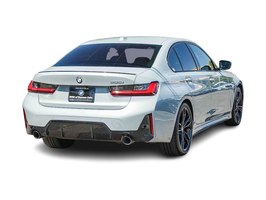 Thumbnail: 2023 BMW 3 Series - 18