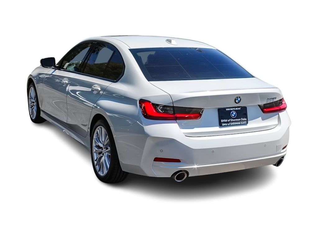 Thumbnail: 2023 BMW 3 Series - 3