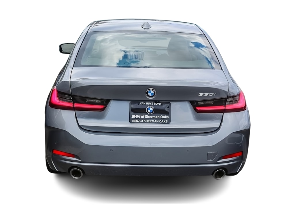 Thumbnail: 2023 BMW 3 Series - 4