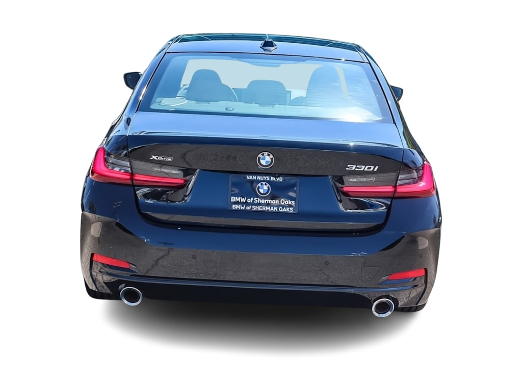Thumbnail: 2026 BMW 3 Series - 4