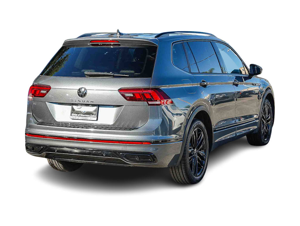 Thumbnail: 2022 Volkswagen Tiguan - 18