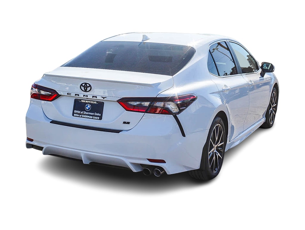 2023 Toyota Camry SE 20