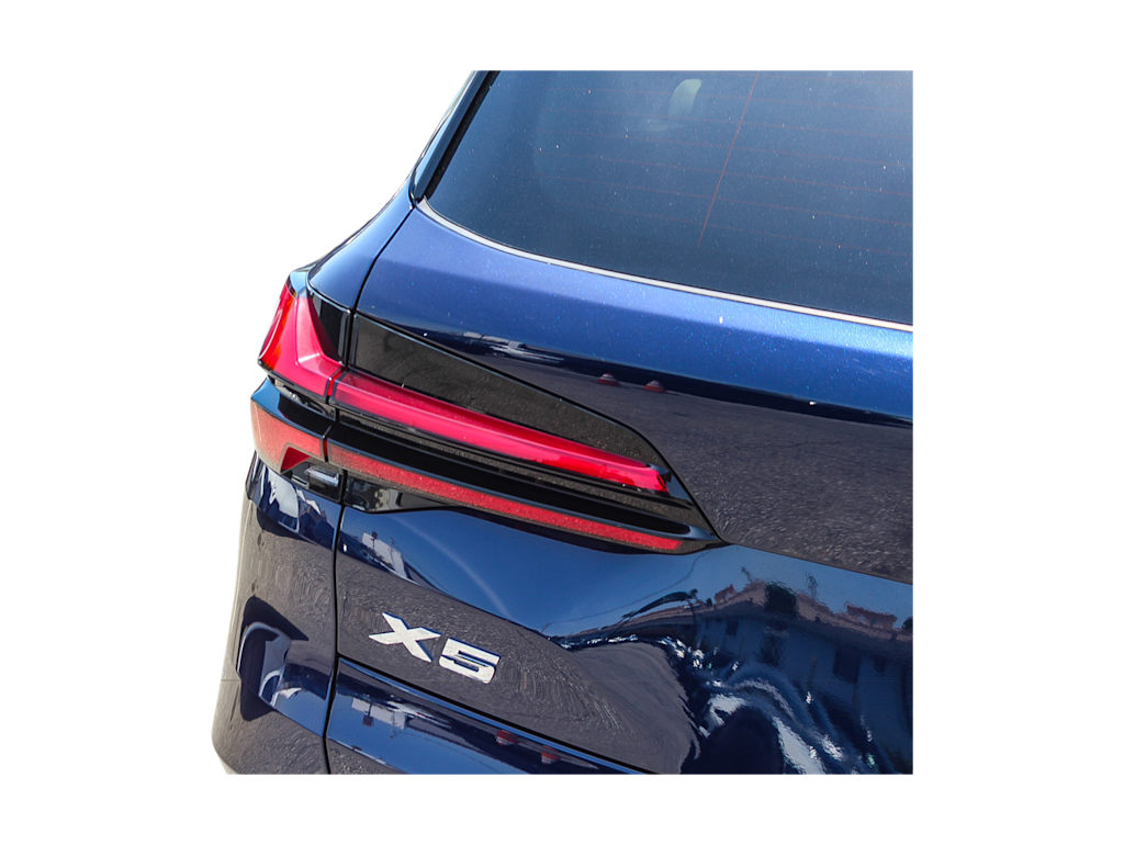 Thumbnail: 2026 BMW X5 - 20